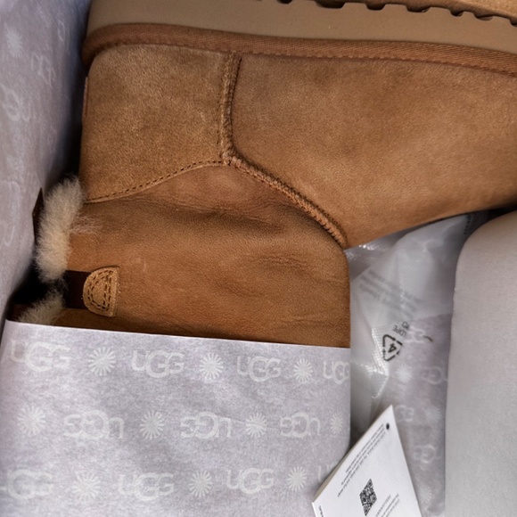 UGG Bailey Bow Tall II - Picture 5 of 6